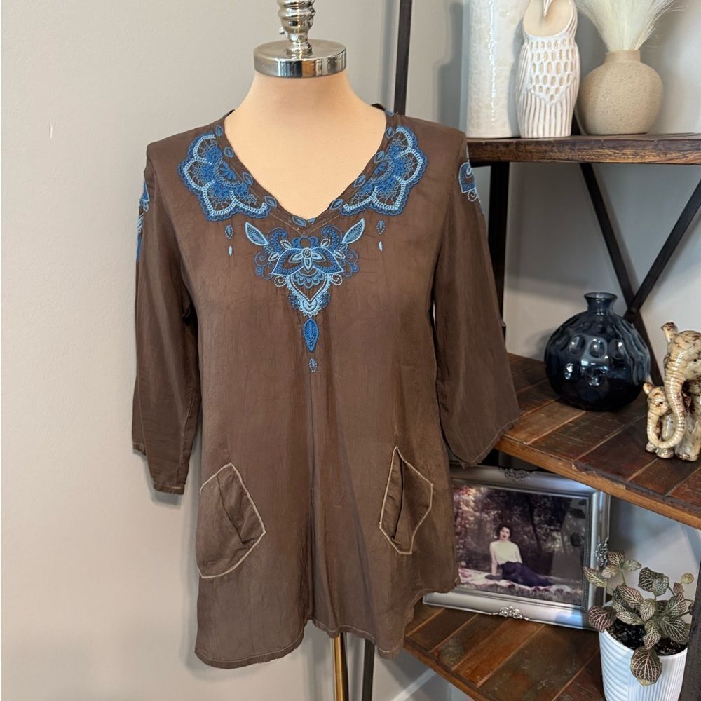 Johnny Was Women's Brown/Turquoise Cupra Rayon Silk Embroidered Blouse Top SM